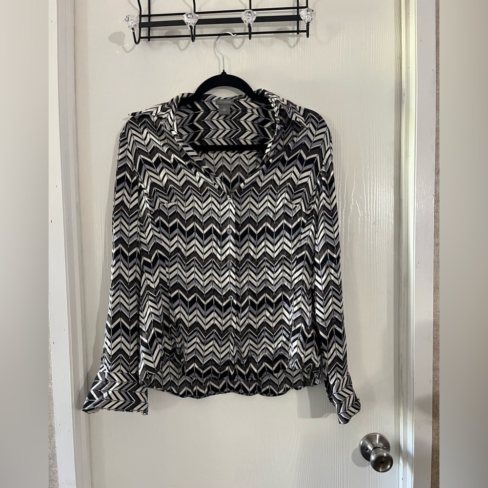 Ann Taylor Black and White Chevron Button Down Shirt